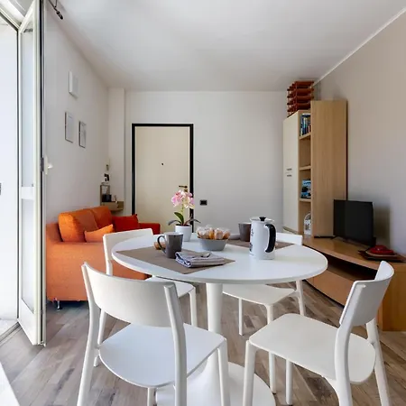 Max Apartment Quartu SantʼElena